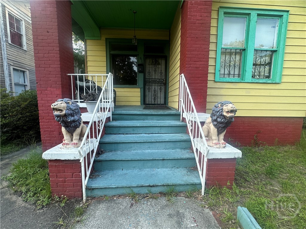 610 W 38th Street