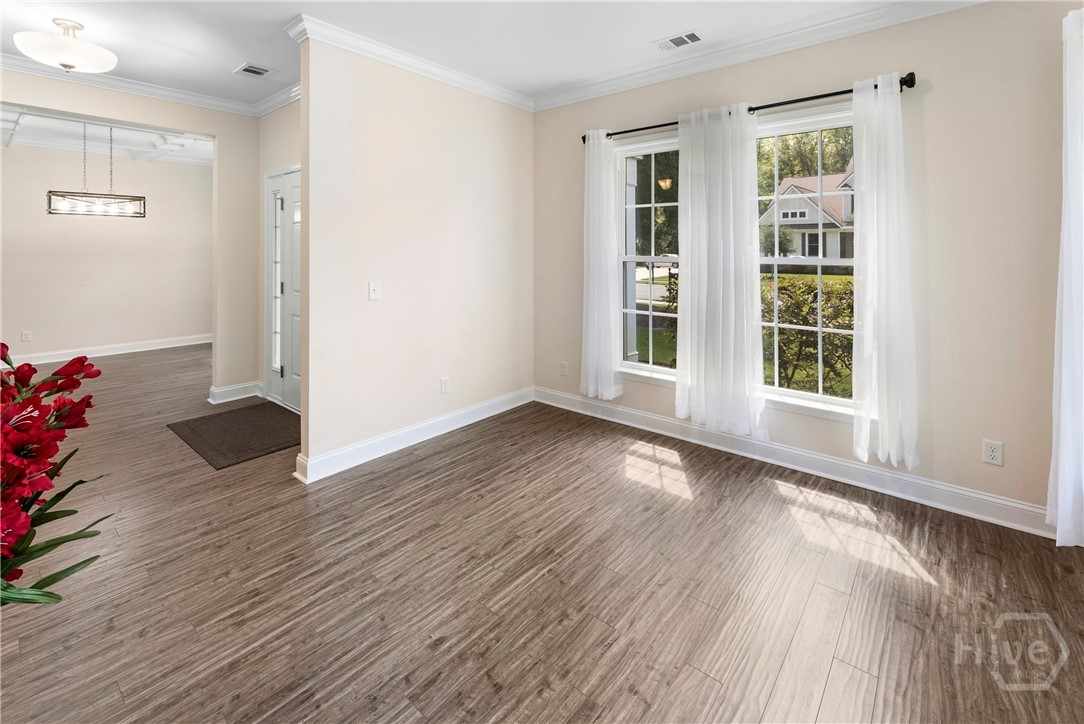 15 Lindenhill Court