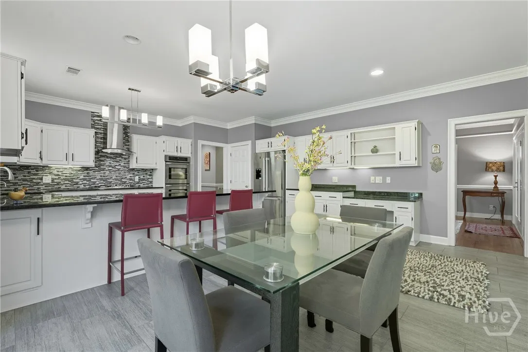 Savannah, Georgia 31411, United States, 3 Bedrooms Bedrooms, ,4 BathroomsBathrooms,Residential,Active,223551