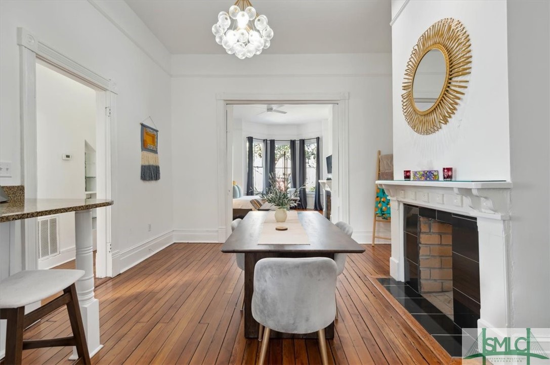 Savannah, Georgia 31401, United States, 5 Bedrooms Bedrooms, ,4 BathroomsBathrooms,Residential,Active,63863