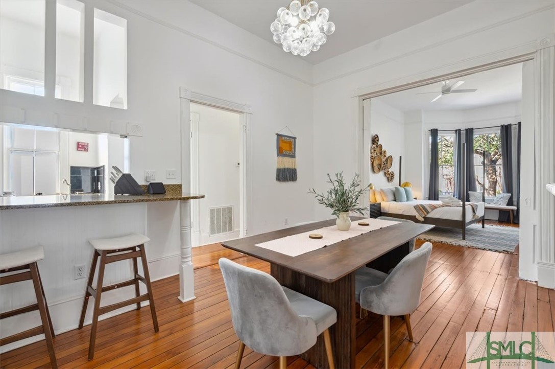 Savannah, Georgia 31401, United States, 5 Bedrooms Bedrooms, ,4 BathroomsBathrooms,Residential,Active,63863