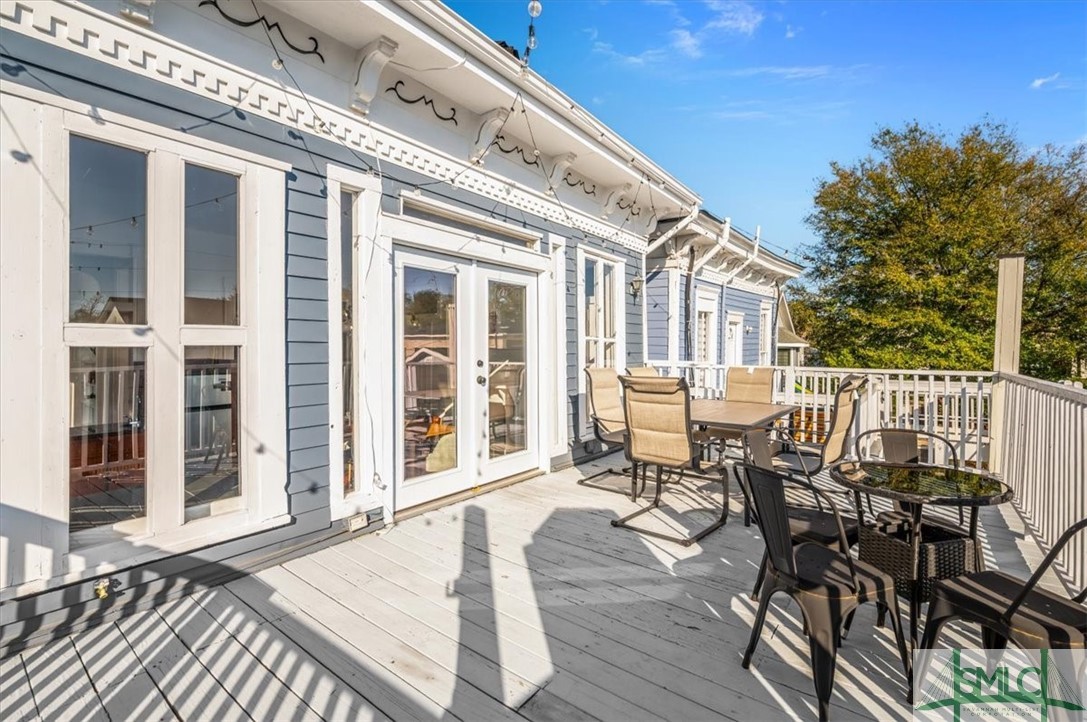 Savannah, Georgia 31401, United States, 5 Bedrooms Bedrooms, ,4 BathroomsBathrooms,Residential,Active,63863