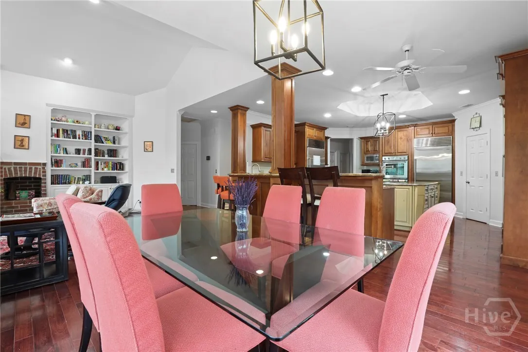 Savannah, Georgia 31411, United States, 4 Bedrooms Bedrooms, ,5 BathroomsBathrooms,Residential,Active,4345