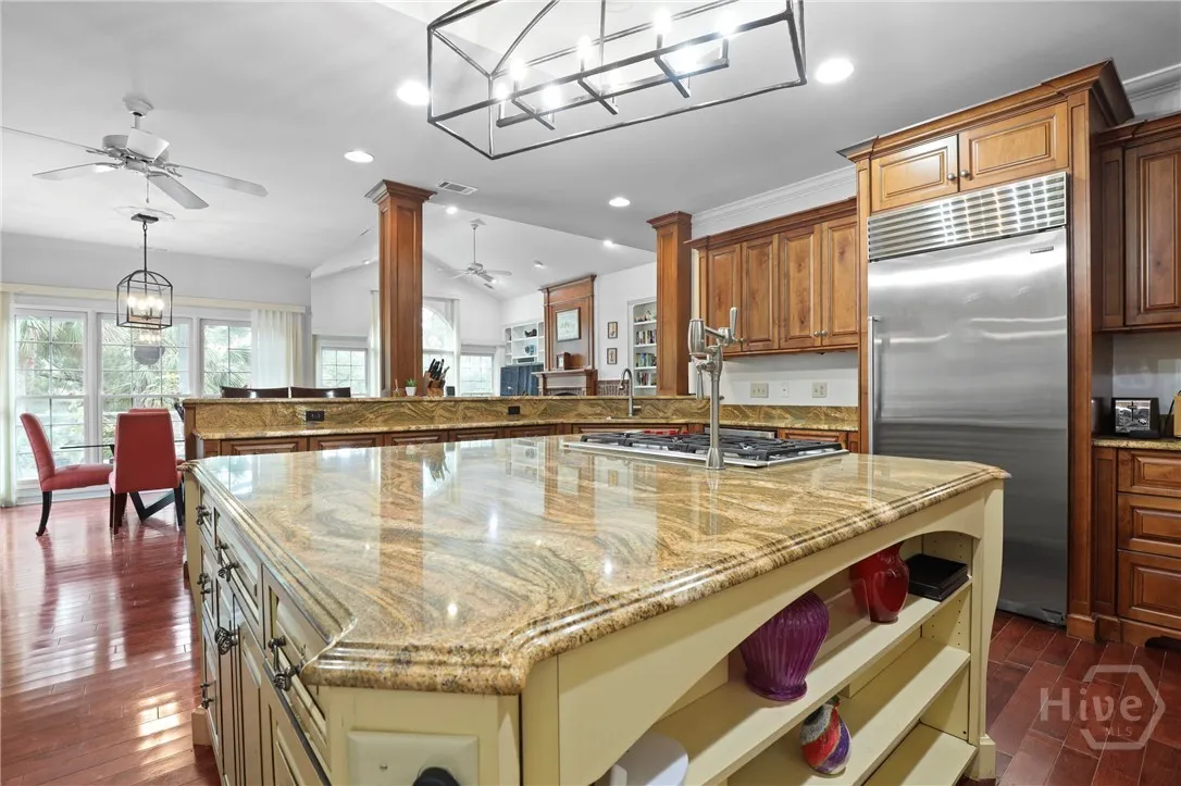 Savannah, Georgia 31411, United States, 4 Bedrooms Bedrooms, ,5 BathroomsBathrooms,Residential,Active,4345