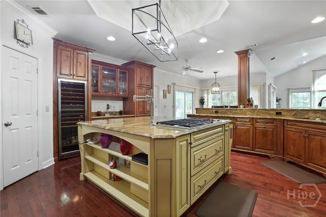 Savannah, Georgia 31411, United States, 4 Bedrooms Bedrooms, ,5 BathroomsBathrooms,Residential,Active,4345