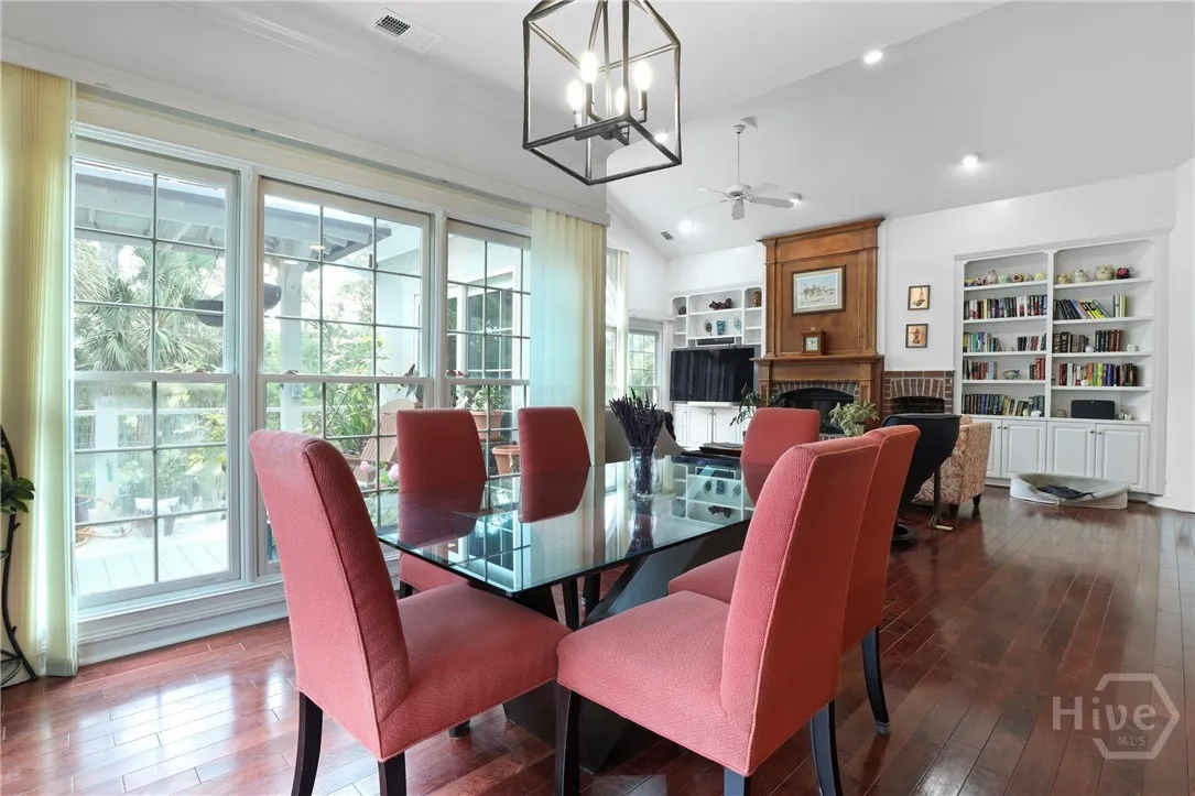 Savannah, Georgia 31411, United States, 4 Bedrooms Bedrooms, ,5 BathroomsBathrooms,Residential,Active,4345