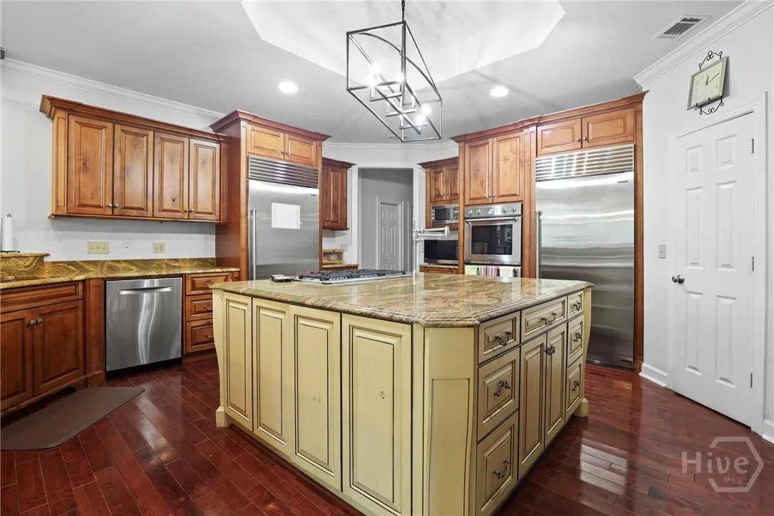 Savannah, Georgia 31411, United States, 4 Bedrooms Bedrooms, ,5 BathroomsBathrooms,Residential,Active,4345