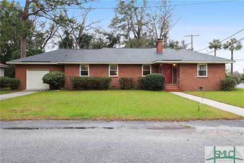 A home in Thunderbolt