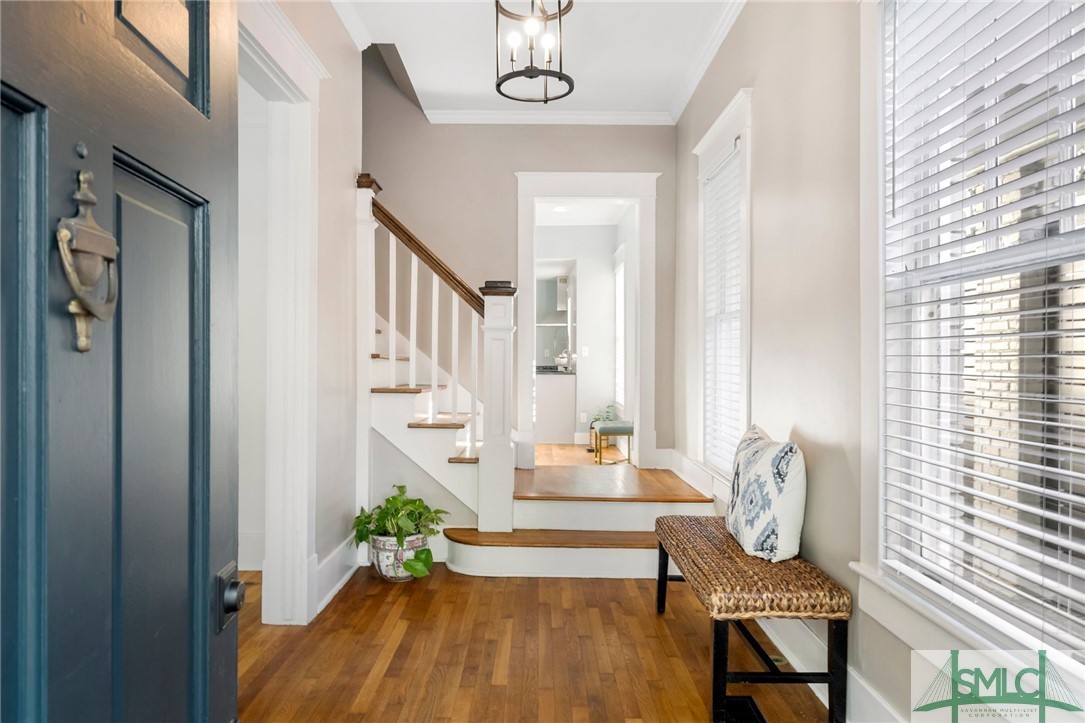421 E 44th Street