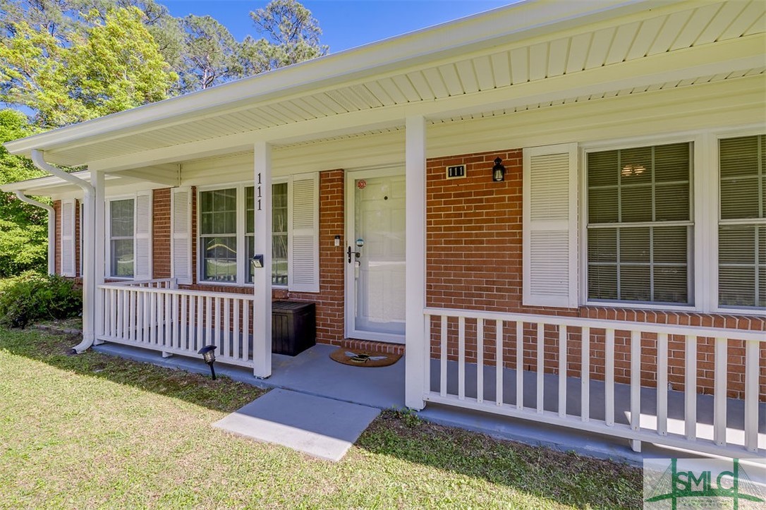 111 E Long Street