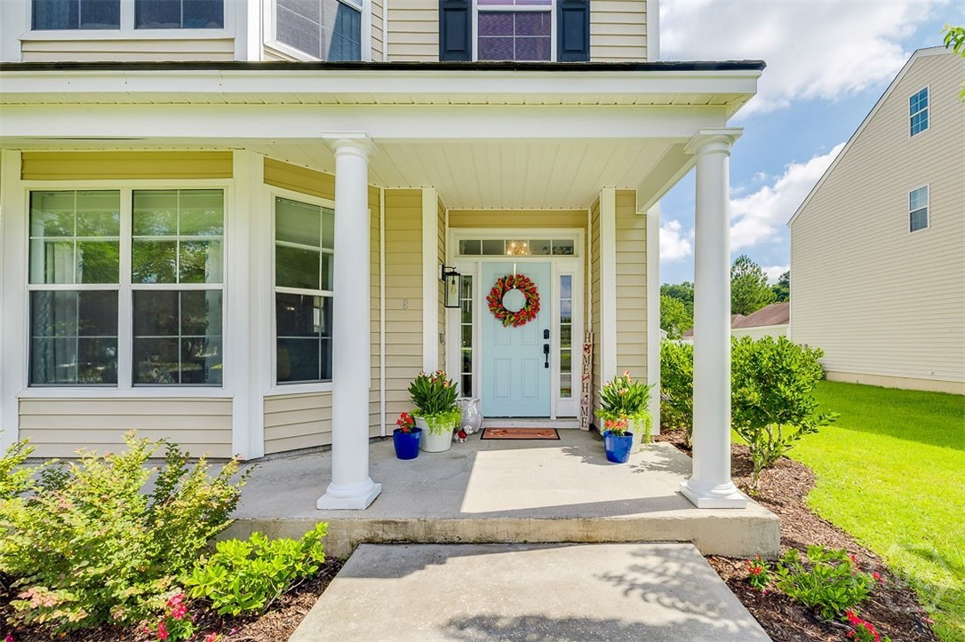 8 Bushwood Drive