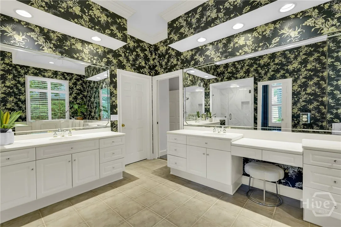 Savannah, Georgia 31411, United States, 4 Bedrooms Bedrooms, ,4 BathroomsBathrooms,Residential,Pending,186396