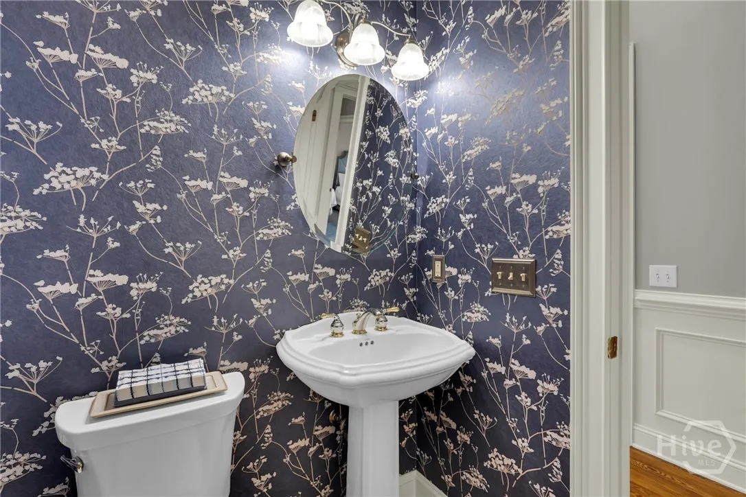 Savannah, Georgia 31411, United States, 4 Bedrooms Bedrooms, ,4 BathroomsBathrooms,Residential,Pending,186396