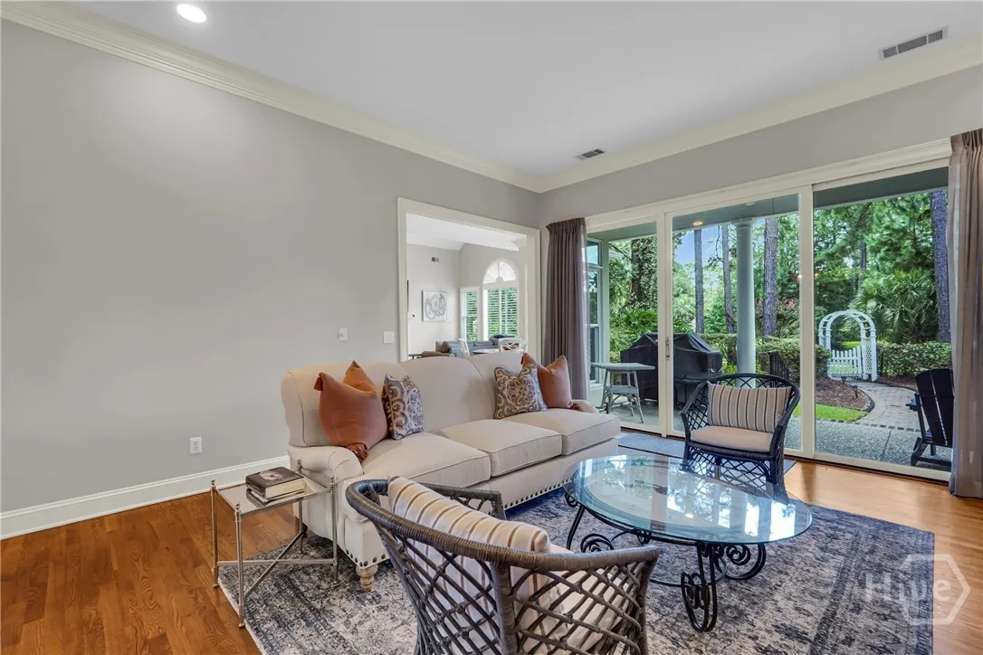 Savannah, Georgia 31411, United States, 4 Bedrooms Bedrooms, ,4 BathroomsBathrooms,Residential,Pending,186396