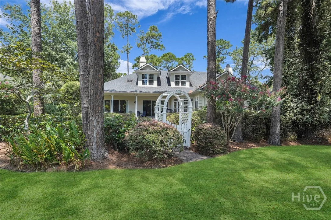 Savannah, Georgia 31411, United States, 4 Bedrooms Bedrooms, ,4 BathroomsBathrooms,Residential,Pending,186396