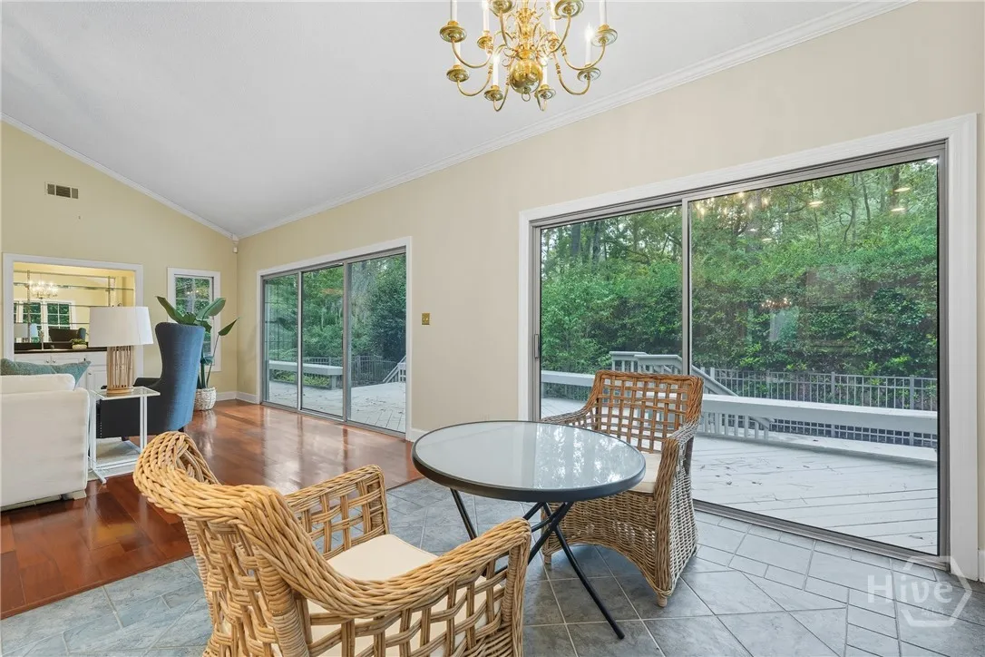 Savannah, Georgia 31411, United States, 4 Bedrooms Bedrooms, ,4 BathroomsBathrooms,Residential,Pending,223301