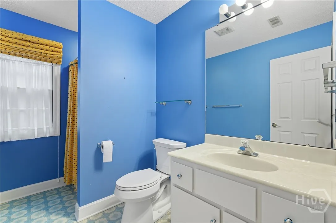 Savannah, Georgia 31411, United States, 4 Bedrooms Bedrooms, ,4 BathroomsBathrooms,Residential,Pending,223301