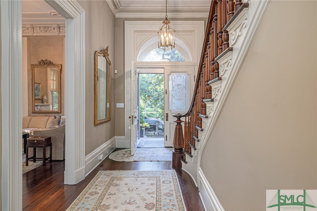 20 W Gaston Street