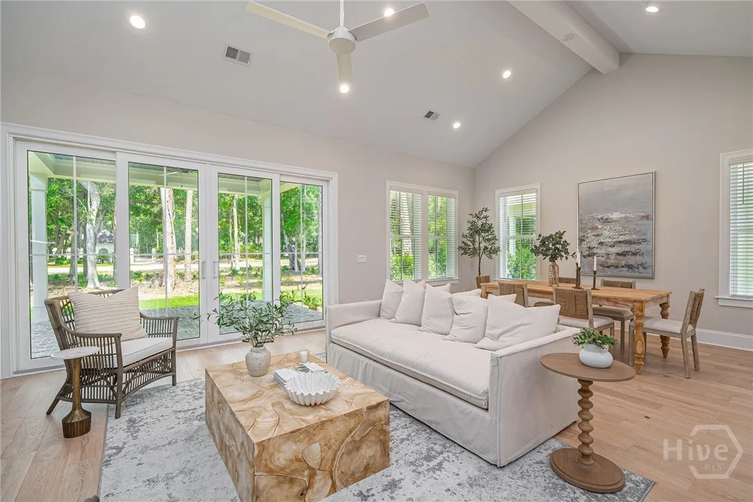 Savannah, Georgia 31411, United States, 4 Bedrooms Bedrooms, ,4 BathroomsBathrooms,Residential,Active,130991