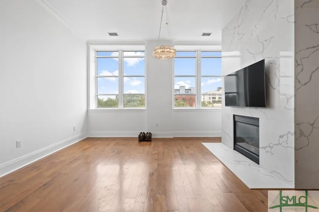 Savannah, Georgia 31401, United States, 2 Bedrooms Bedrooms, ,2 BathroomsBathrooms,Residential,Pending,40842