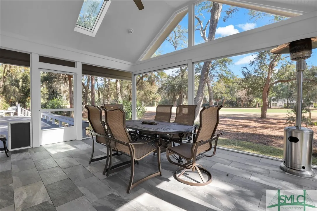 Savannah, Georgia 31411, United States, 3 Bedrooms Bedrooms, ,4 BathroomsBathrooms,Residential,Pending,9200