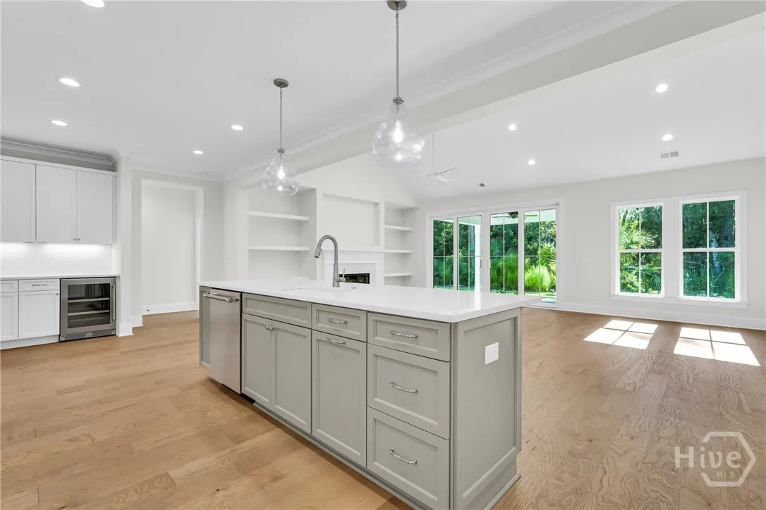 Savannah, Georgia 31411, United States, 3 Bedrooms Bedrooms, ,4 BathroomsBathrooms,Residential,Active,131047