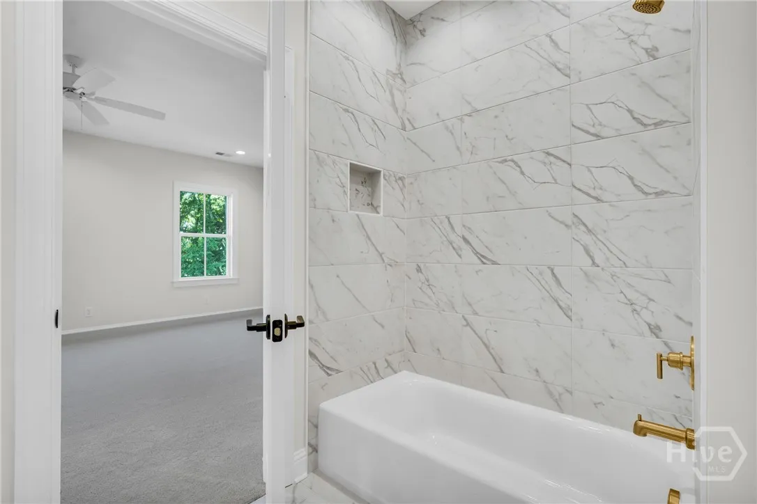 Savannah, Georgia 31411, United States, 3 Bedrooms Bedrooms, ,4 BathroomsBathrooms,Residential,Active,131047