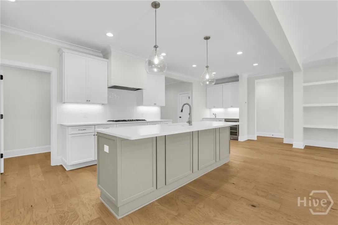 Savannah, Georgia 31411, United States, 3 Bedrooms Bedrooms, ,4 BathroomsBathrooms,Residential,Active,131047