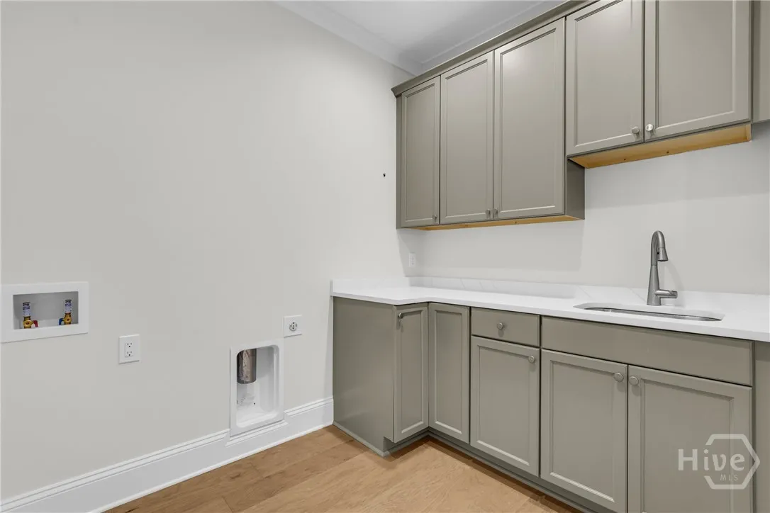 Savannah, Georgia 31411, United States, 3 Bedrooms Bedrooms, ,4 BathroomsBathrooms,Residential,Active,131047