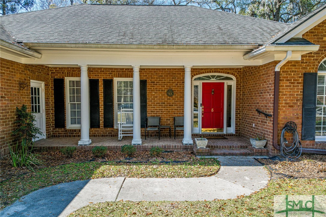 8 Laurel Oak Court