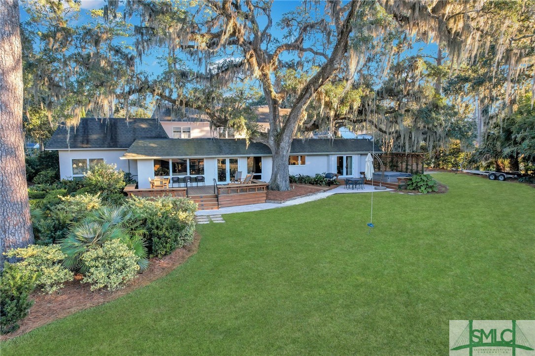 7 Country Club Drive