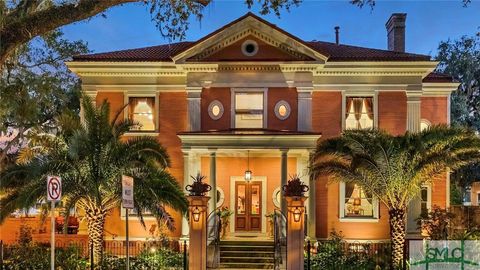 119 E 37th Street Savannah GA 31401