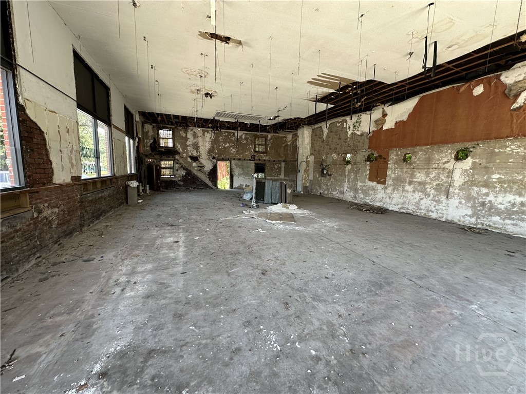 711 Crossgate Road