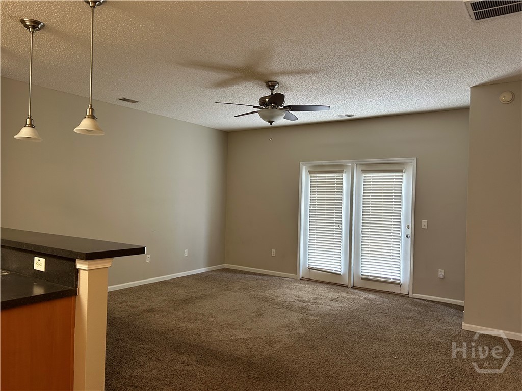 555 Canyon Oak Loop