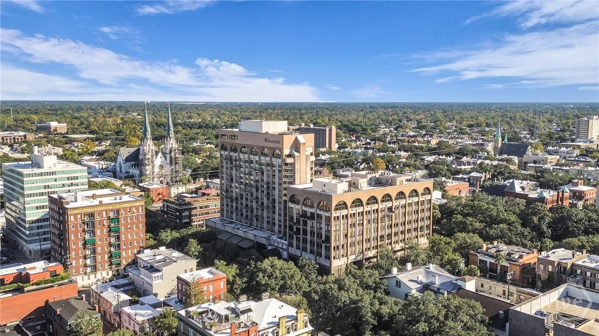 Savannah, Georgia 31401, United States, 1 Bedroom Bedrooms, ,2 BathroomsBathrooms,Residential,Active,247805