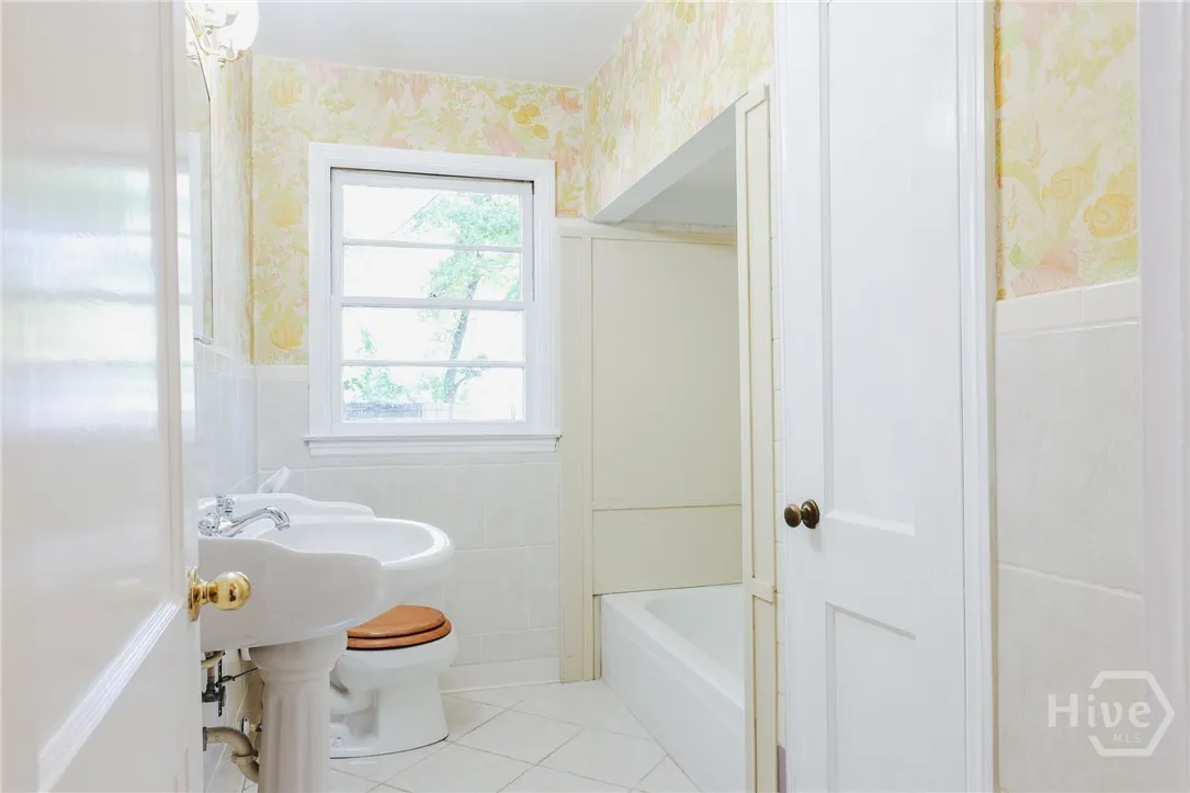 Savannah, Georgia 31405, United States, 3 Bedrooms Bedrooms, ,2 BathroomsBathrooms,Residential,Active,239935