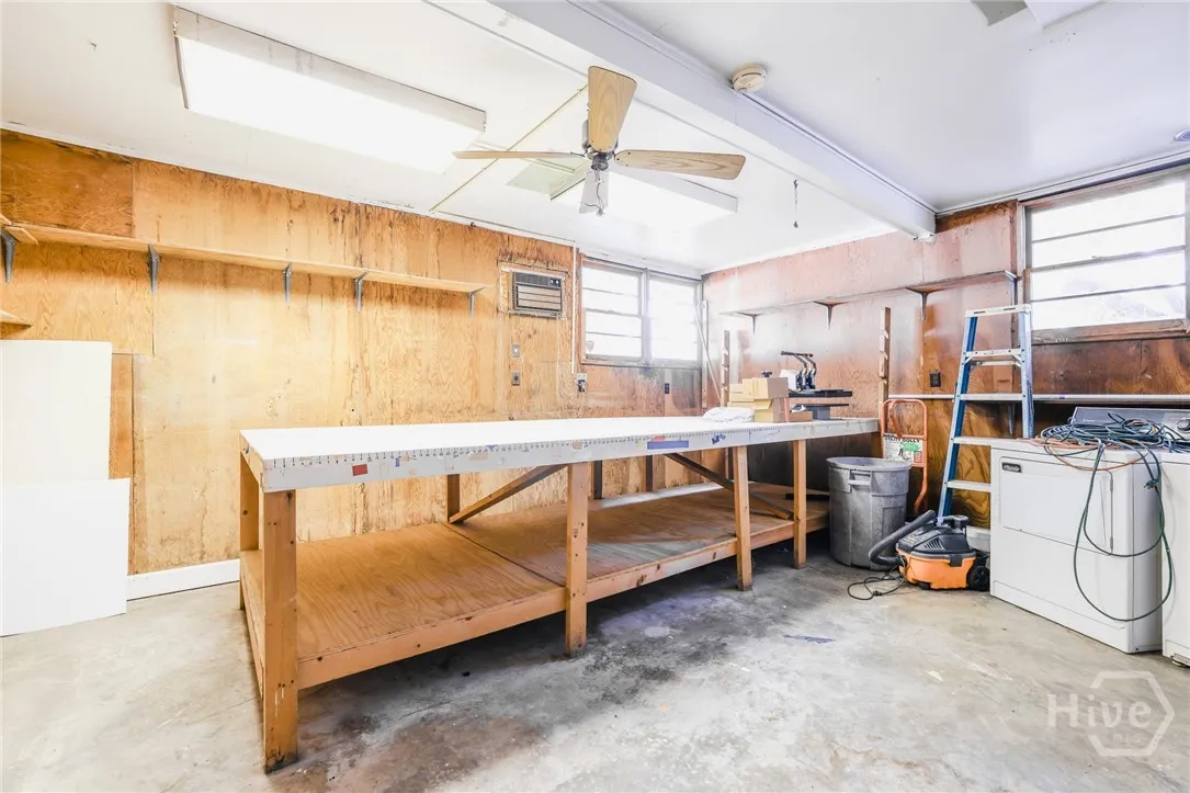 Savannah, Georgia 31405, United States, 3 Bedrooms Bedrooms, ,2 BathroomsBathrooms,Residential,Active,239935