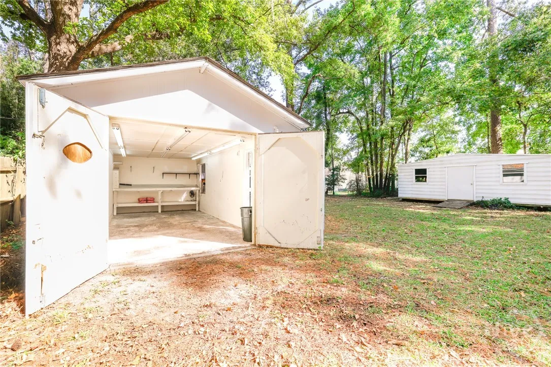 Savannah, Georgia 31405, United States, 3 Bedrooms Bedrooms, ,2 BathroomsBathrooms,Residential,Active,239935