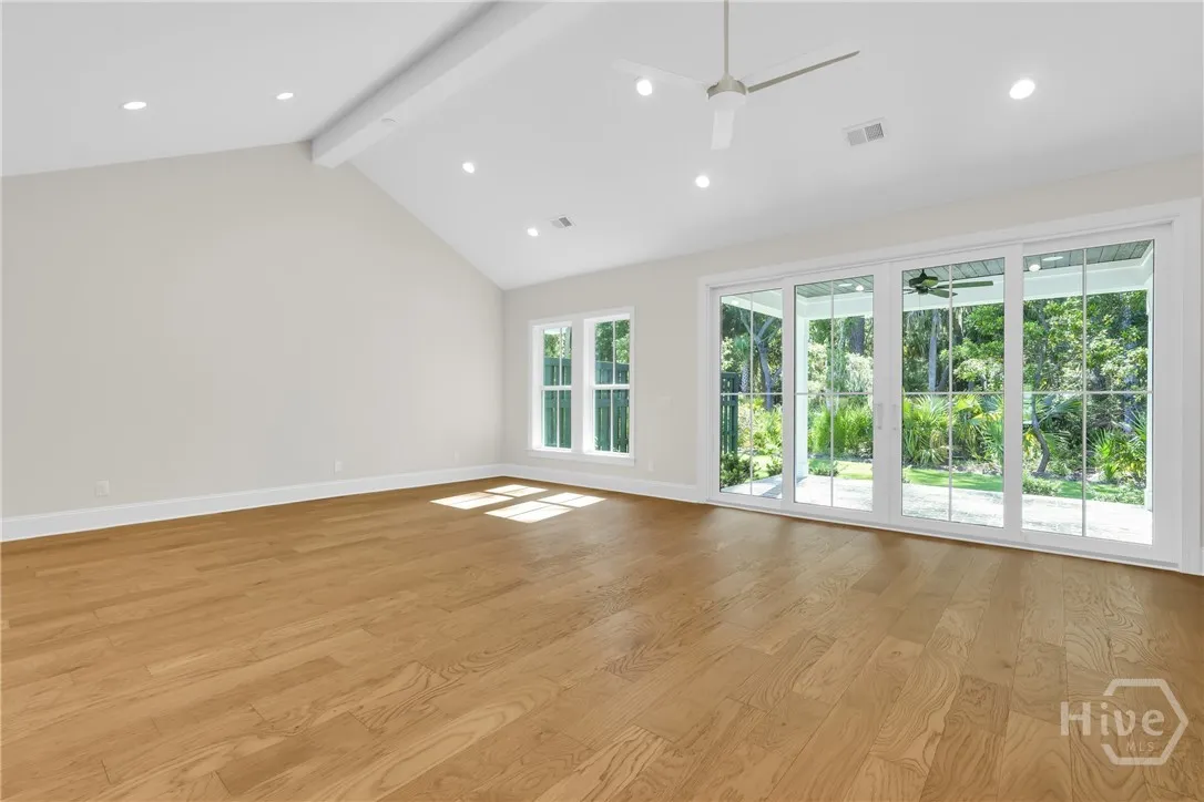 Savannah, Georgia 31411, United States, 3 Bedrooms Bedrooms, ,4 BathroomsBathrooms,Residential,Active,131032