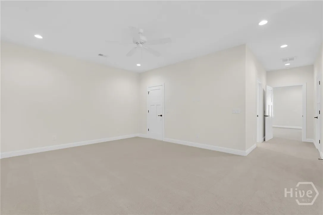 Savannah, Georgia 31411, United States, 3 Bedrooms Bedrooms, ,4 BathroomsBathrooms,Residential,Active,131032