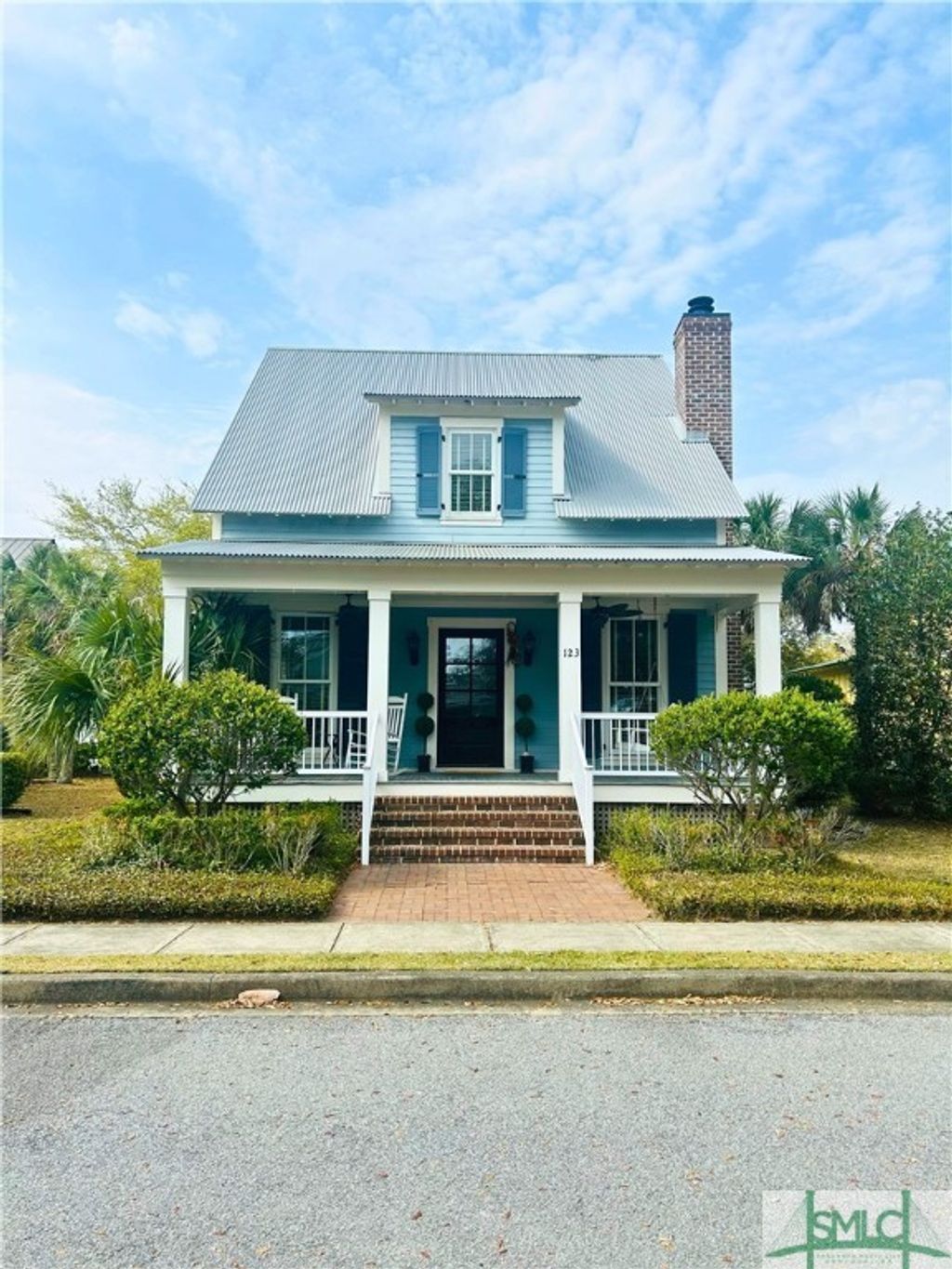 listing image 0