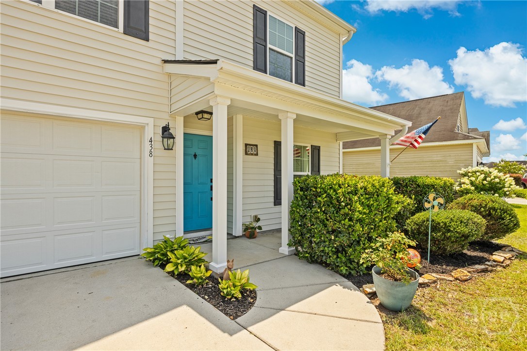438 Lions Den Drive