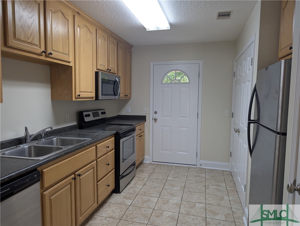 130 Lakeview Commons Drive