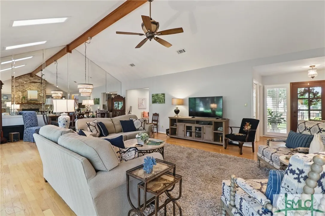 Savannah, Georgia 31411, United States, 3 Bedrooms Bedrooms, ,3 BathroomsBathrooms,Residential,Pending,127418