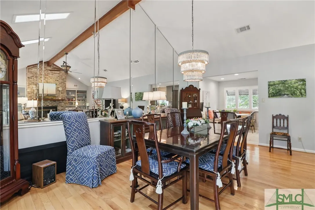 Savannah, Georgia 31411, United States, 3 Bedrooms Bedrooms, ,3 BathroomsBathrooms,Residential,Pending,127418