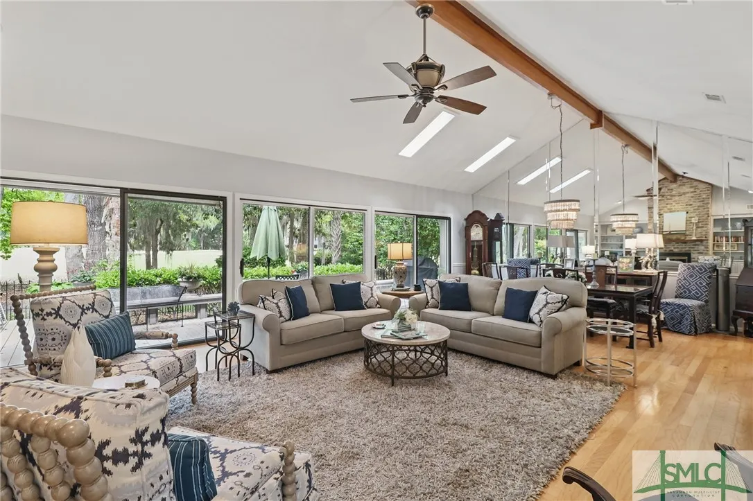 Savannah, Georgia 31411, United States, 3 Bedrooms Bedrooms, ,3 BathroomsBathrooms,Residential,Pending,127418