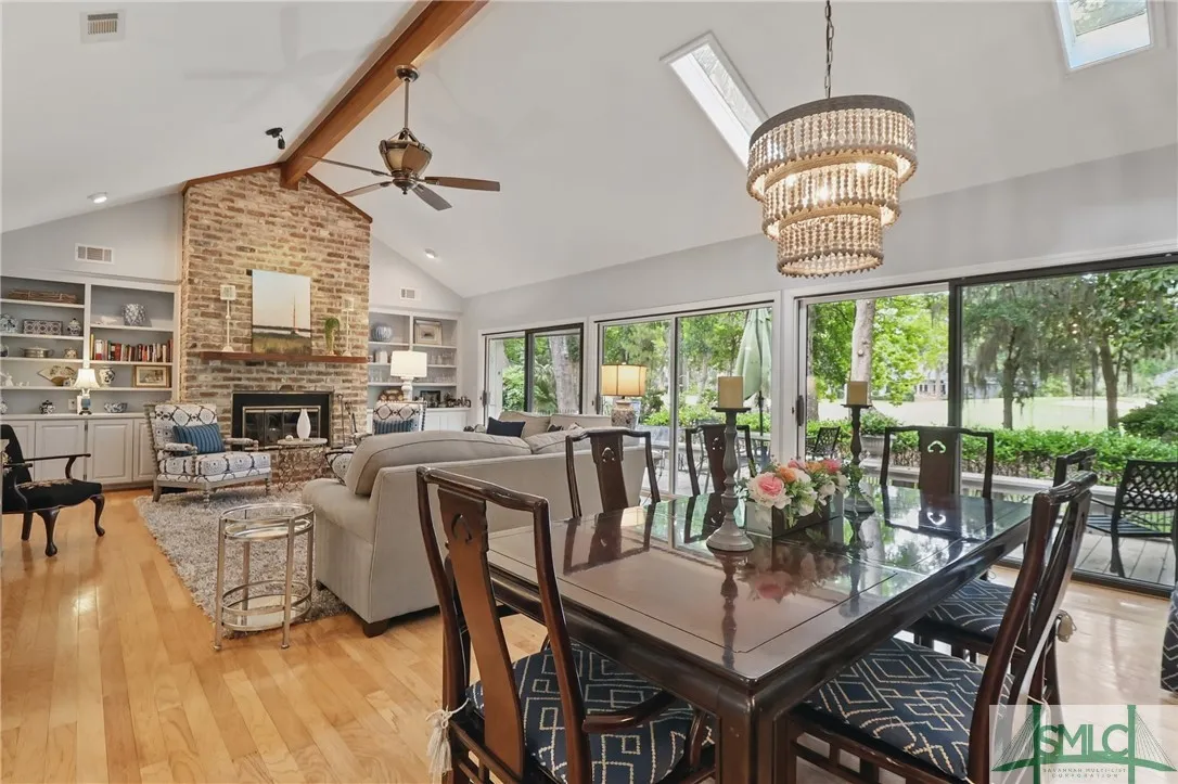 Savannah, Georgia 31411, United States, 3 Bedrooms Bedrooms, ,3 BathroomsBathrooms,Residential,Pending,127418