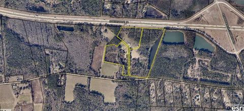 232D Strickland Road Pembroke GA 31321