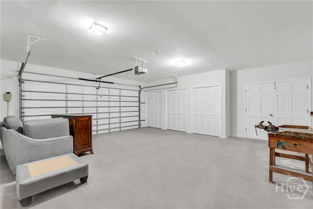 Savannah, Georgia 31411, United States, 4 Bedrooms Bedrooms, ,3 BathroomsBathrooms,Residential,Pending,195688