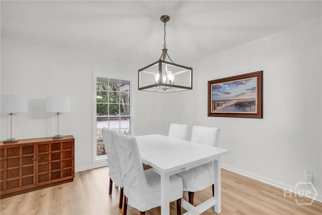 Savannah, Georgia 31411, United States, 4 Bedrooms Bedrooms, ,3 BathroomsBathrooms,Residential,Pending,195688